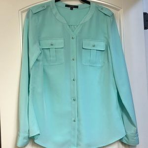 Size Small Alex Marie button up blouse